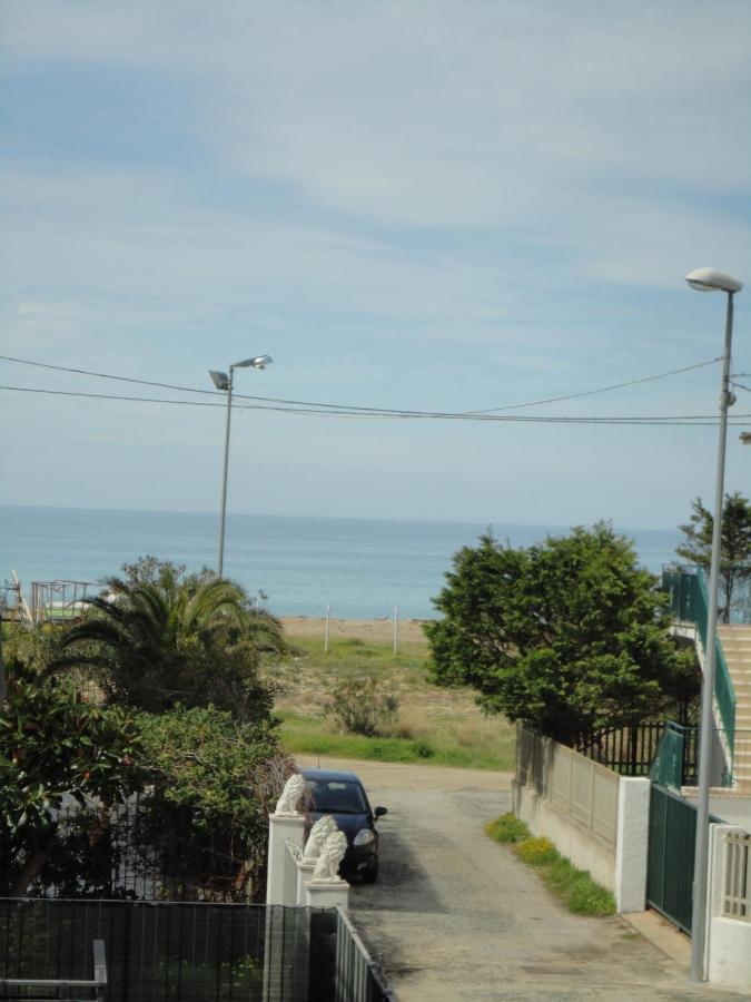 Marinella Seaside Apartment Pizzo  Exterior photo